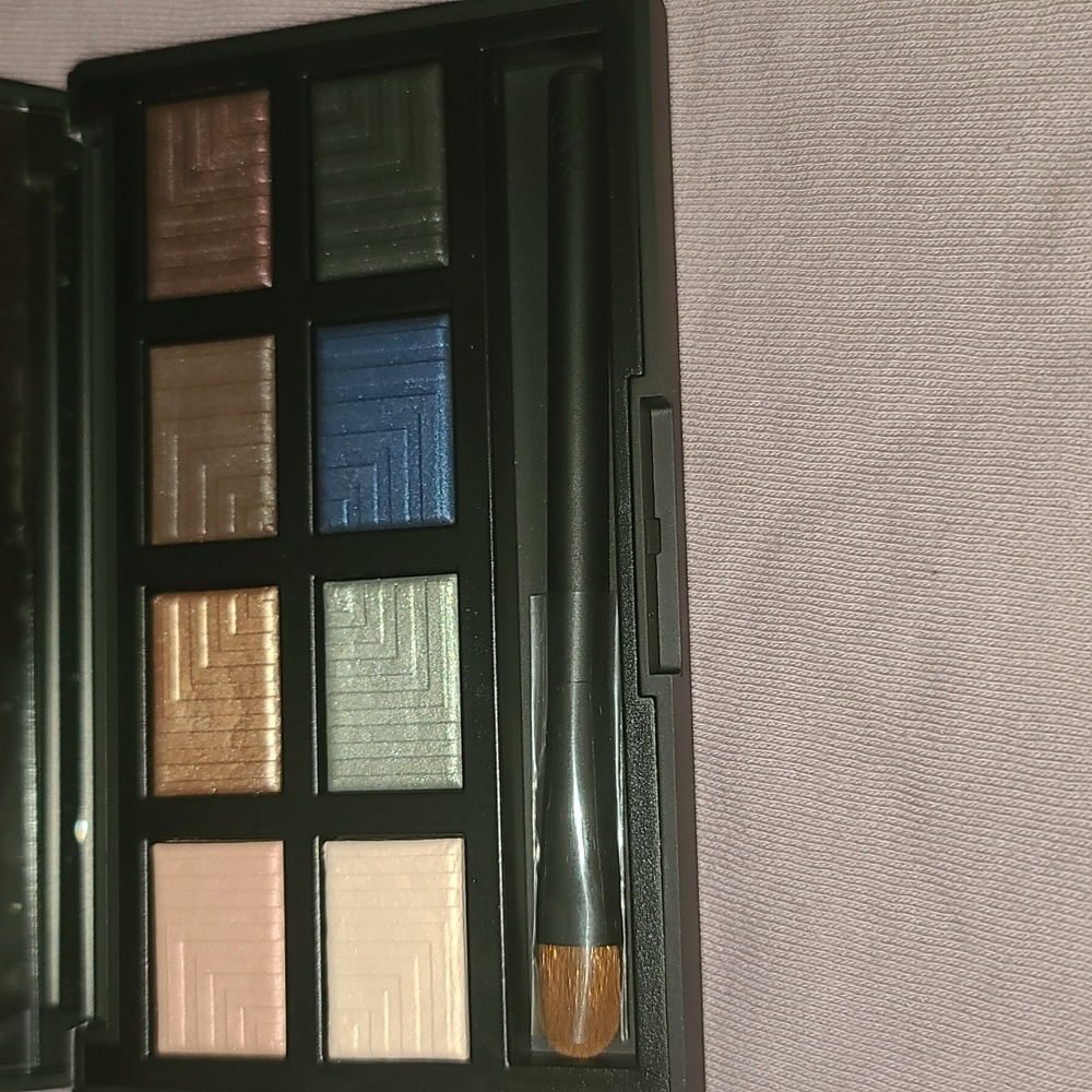 Nars Issist Palette - Picture 9 of 10